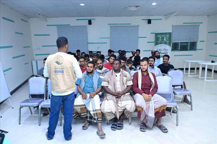لقاءات وامسيات تعريفية للمستهدفين بمشروع التمكين المهني في المحافظات المستهدفة