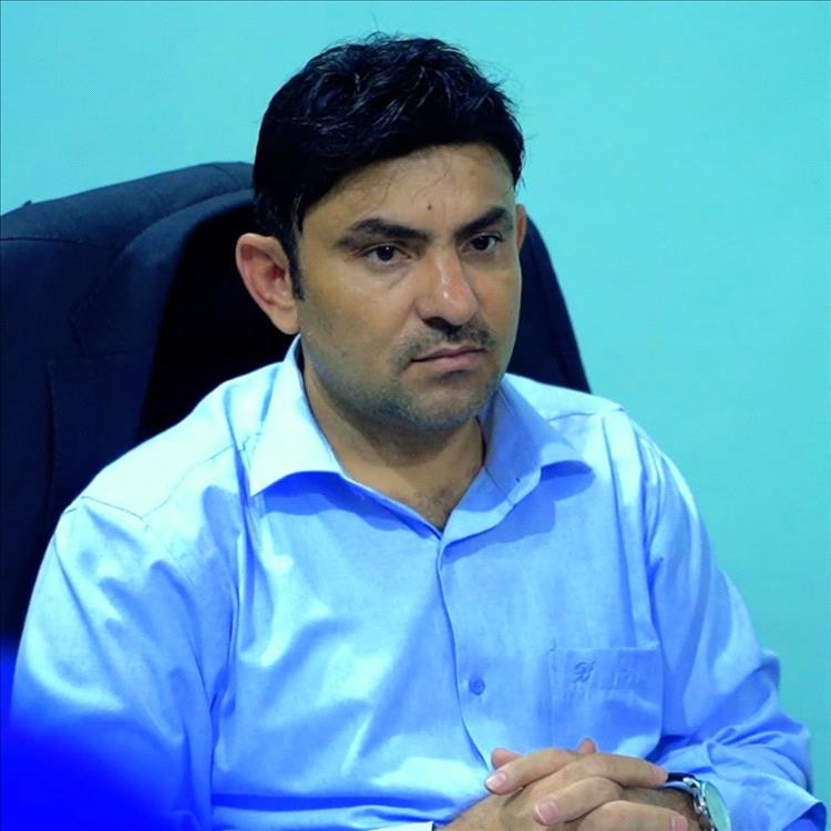مدير عام الإعلام بالحديدة يدعو المواطنين إلى الابتعاد عن مواقع مليشيا الحوثي حفاظا على سلامتهم