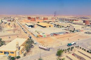 شركة بترومسيلة تبدأ ضخ أول شحنة من وقود المازوت لمحطات توليد الكهرباء بساحل حضرموت