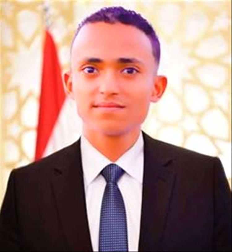 جناح يعزي العميد يوسف العليمي بوفاة والدته