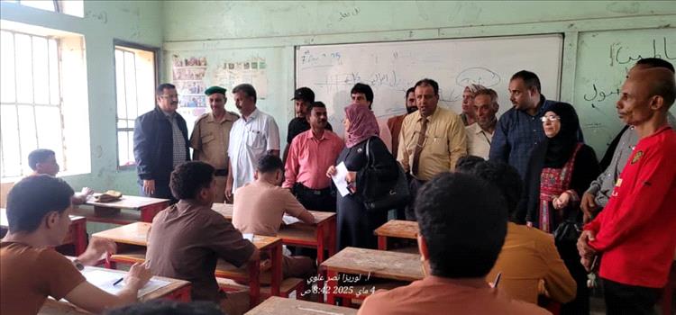 تدشين امتحانات الثانوية العامة في مديرية المنصورة بعدن