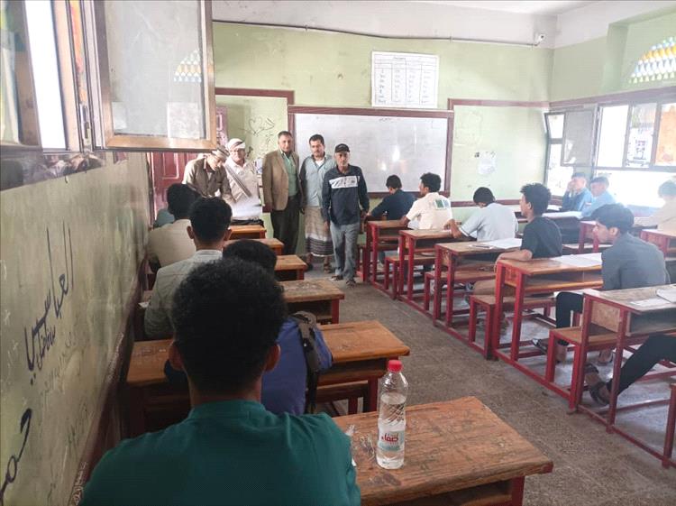 الحسيني والحربي ومعاضة يدشنون امتحانات شهادة الثانوية العامة للعام الدراسي ٢٠٢٥/٢٠٢٤م بمديرية يهر