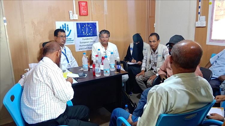 وفد من وزارة الصحة يطلع على خدمات مركز العلاج الطبيعي بالحديدة