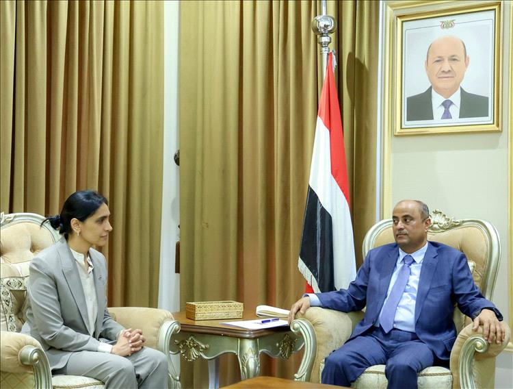 رئيس الوزراء يشيد بمستوى العلاقات الثنائية مع بريطانيا والدور المعول عليها لدعم أولويات الحكومة