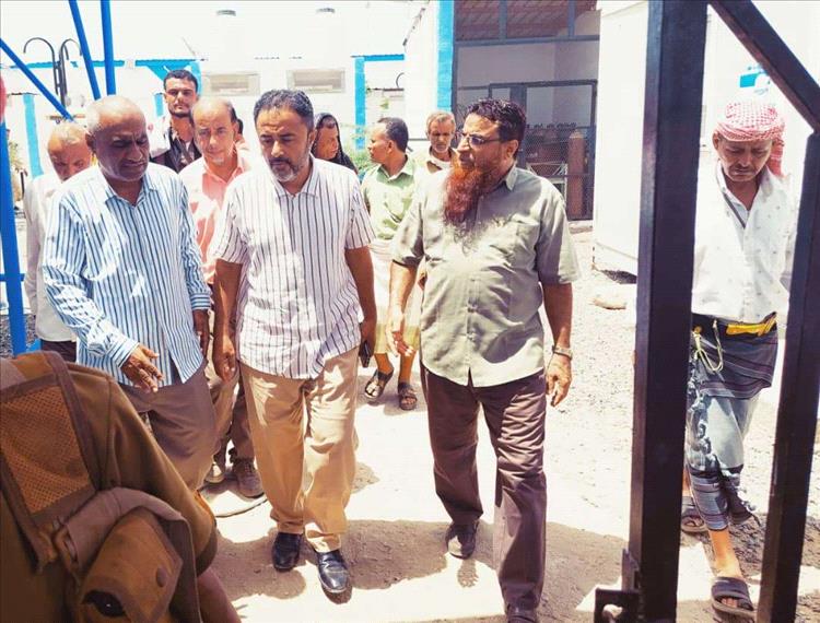 رئيس انتقالي أبين يتفقد مستوى الخدمات الطبية بالمستشفى الريفي في زنجبار