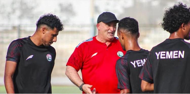 نورالدين ولد علي يعزز صفوف المنتخب الوطني بخمسة لاعبين