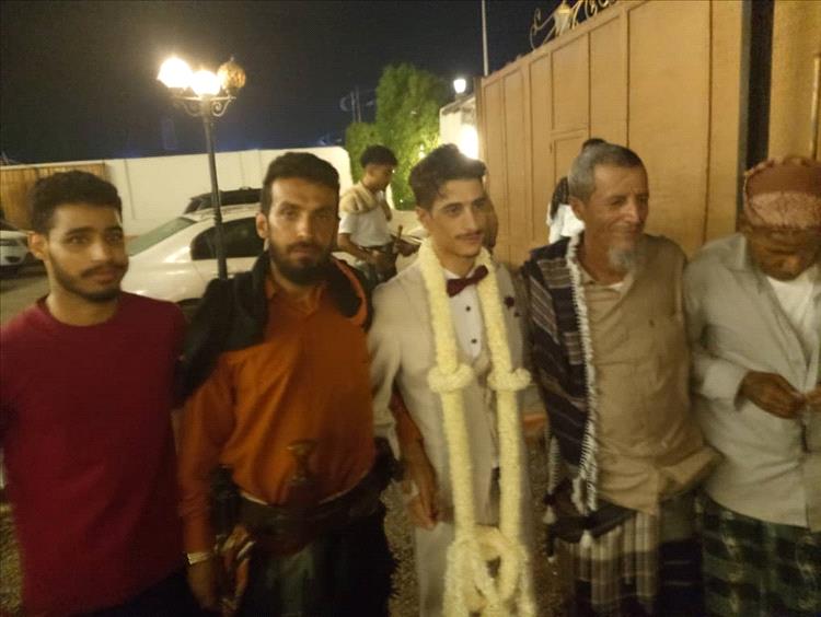 تهانينا آل الديواني بمناسبة الزواج الميمون