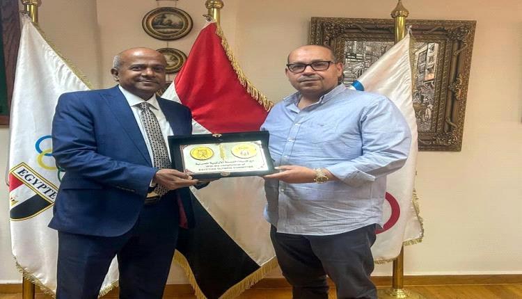 الأولمبية المصرية تحتفي الخليفي وتهنئه برئاسة الرياضات المائية العربية