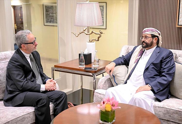 العرادة يبحث مع سفير الاتحاد الأوروبي مستجدات الأوضاع في اليمن