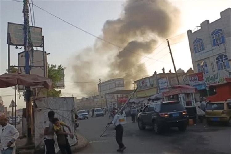 بينهم أطفال ونساء.. قتلى وجرحى في انفجار مخزن أسلحة بتعز