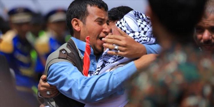 تعثّر المفاوضات يعمّق معاناة آلاف الأسرى وعائلاتهم في اليمن