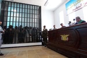 محكمة حوثية تصدر حكمًا بحق 22 شخصًا بينهم نساء