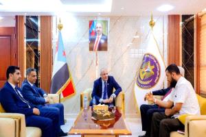 القائم بأعمال رئيس المجلس الانتقالي يلتقي نواب الوزراء المعيّنين حديثًا