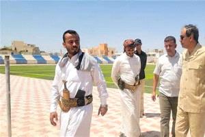 هشلة يتفقد سير العمل في مشروع تحسين ملعب الخليفي بعتق