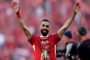 صلاح أفضل لاعب في البريميرليج ويطارد التاريخ