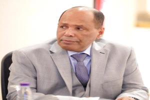 رئيس الثوري يدعو اللجنة الأمنية إلى التراجع عن قرار منع التظاهرات السلمية