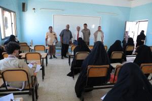 جامعة المهرة تدشّن امتحانات الفصل الدراسي الثاني بكلية التعليم المفتوح