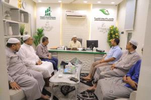 تكريم مميز في تريم.. مؤسسة الطبيب الزائر تشيد بإنجازات الوداد للتنمية وتعزز أواصر التعاون