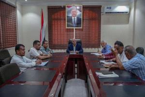 وزير المياه والبيئة يوقع اتفاقية لإعادة تأهيل مصادر مياه في ابين