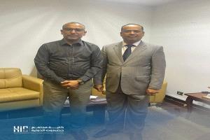 المُلحق الثقافي بسفارتنا في القاهرة يستقبل مؤسس وعميد كلية مجتمع حضرموت الدولية