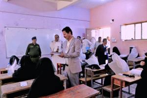 نائب وزير التربية"العباب" يدشن اختبارات الثانوية العامة بمأرب
