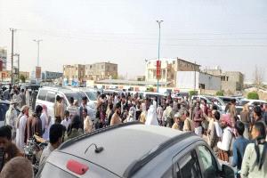 بحضور الأمين العام هشله والوكيل الخليفي .. شبوة تودّع بحزن وألم نجم تضامن عتق الكابتن علي باعلي