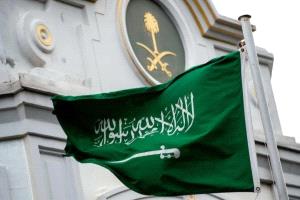 السعودية ترحب باتفاق وقف إطلاق النار في اليمن: خطوة لتعزيز أمن الملاحة والتجارة العالمية
