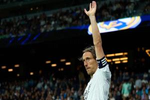 مودريتش يفكر في توديع جماهير ريال مدريد