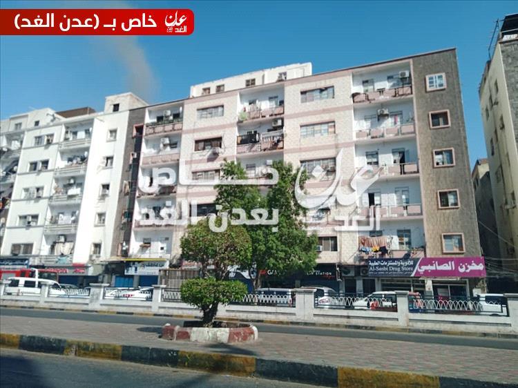 اندلاع حريق في عمارة على الخط الرئيسي بالمعلا