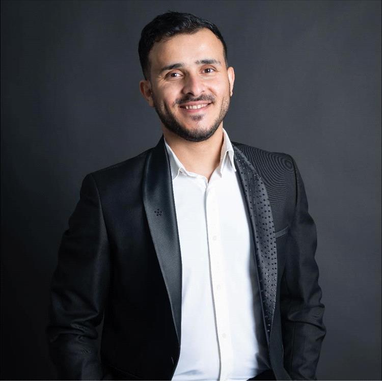 سياسي يمني ينتقد أداء مراسلي الجزيرة في تغطية الملف اليمني ويشيد بمهنية فيصل القاسم