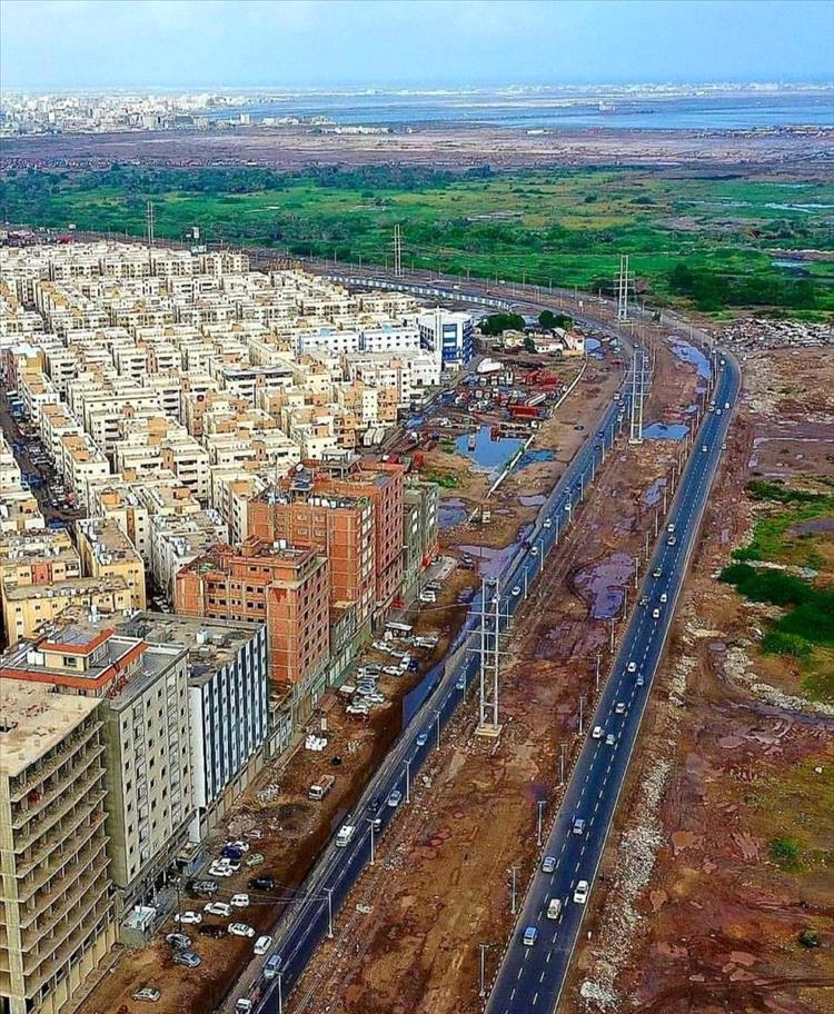 ارتفاع جنوني في أسعار الخضار والفواكه بمدينة إنماء القديمة بعدن