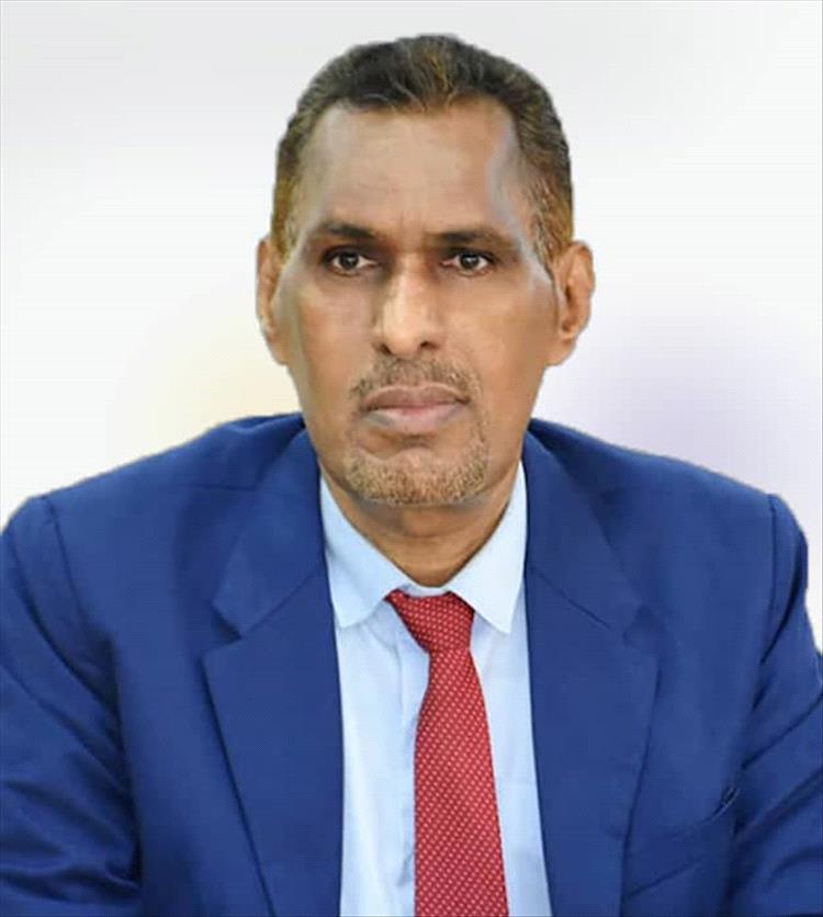 العميد السعيدي يهنئ البروفيسور الجعدني لحصوله على المركز الثاني ضمن الشخصيات الأكثر تأثيراً عربياً لعام 2025