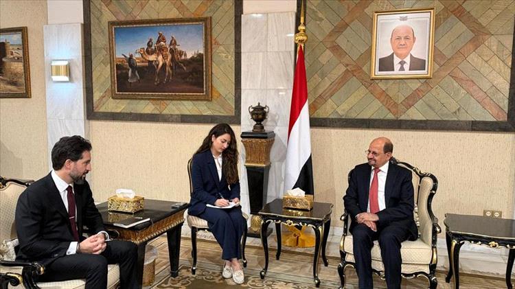 وزير الخارجية يبحث مع القائم بأعمال السفارة الأمريكية تعزيز التعاون بين البلدين