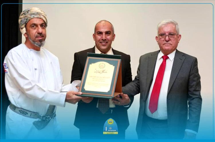 جامعة تعز تواكب التطور التكنولوجي في الملتقى الطلابي الإبداعي العربي بسلطنة عمان