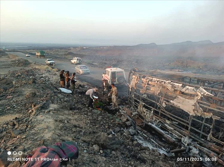 رئيس تحرير صحيفة عدن الغد يطالب بإيقاف نشاط شركة صقر الحجاز ويهدد باللجوء إلى النيابة العامة