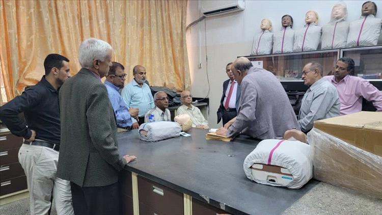 اختتام امتحانات الماجستير المهني في جراحة الأوعية الدموية بعدن بنسبة نجاح 83%