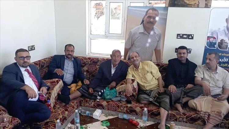 مدير عام قعطبة بكر الشاعري يلتقي اللواء شلال شايع قائد مكافحة الإرهاب باليمن