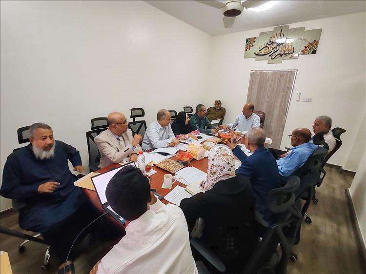 المجلس الطبي الأعلى يعقد اجتماعه الدوري السابع للعام 2025 بعدن ويقر عدداً من القرارات التنظيمية