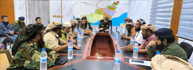 قوات شرطة لحج تسيطر على مواجهات مسلحة في العند الشرقية بعد إصابة عدد من أفراد الأمن