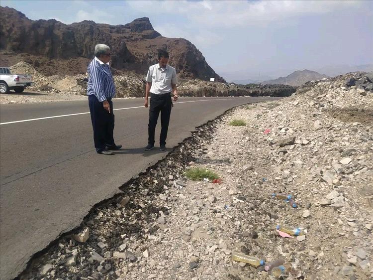 بتوجيهات وزير الأشغال… دراسة عاجلة لمعالجة المنعطفات الخطرة في طريق العرقوب بأبين