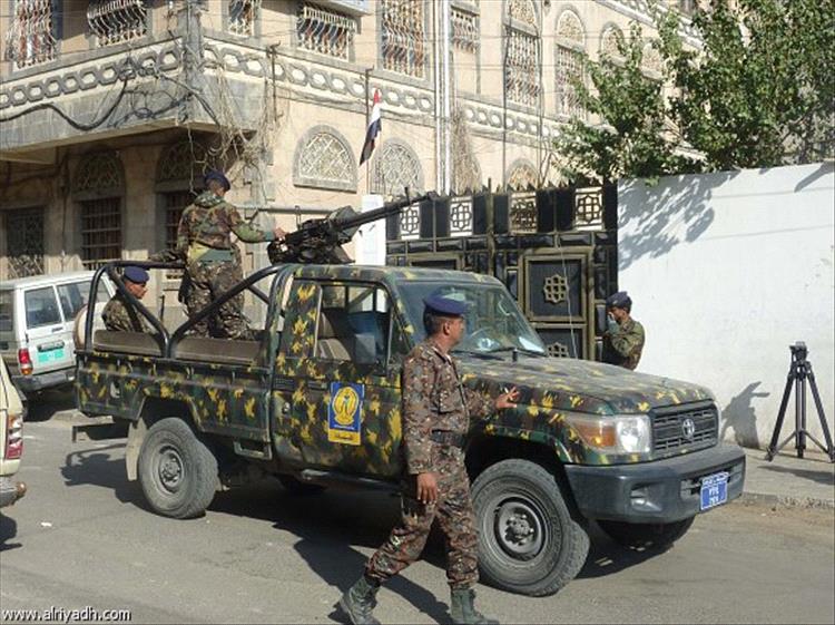 اقتحام مقر منظمة طبية دولية في صنعاء واحتجاز عدداً من الموظفين