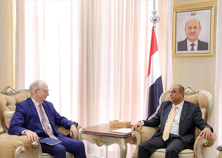 رئيس الوزراء يستقبل سفير المانيا الاتحادية لدى اليمن