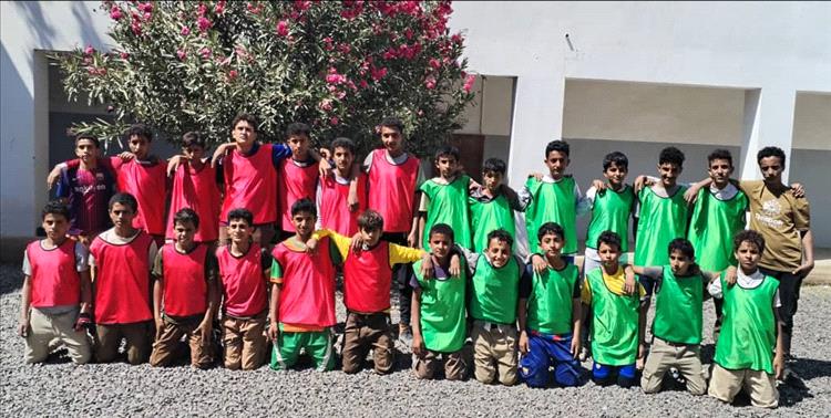 سداسية الصف التاسع تشعل الدوري الكروي
بمدرسة الفاروق