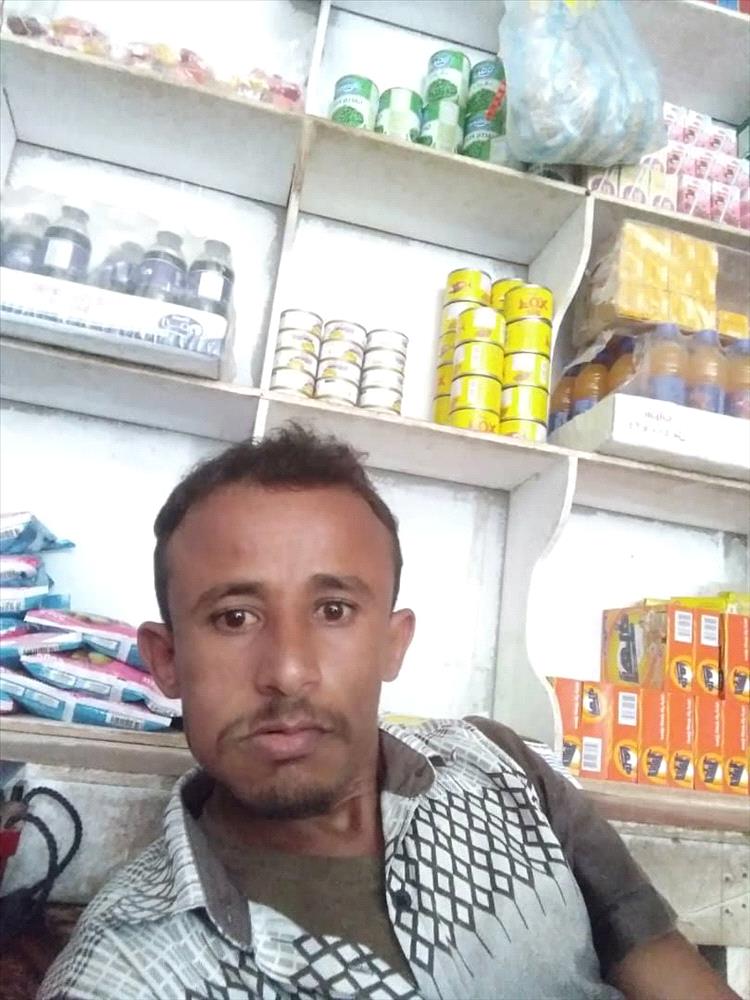 مقتل مواطن أمام أفراد أسرته في الحديدة