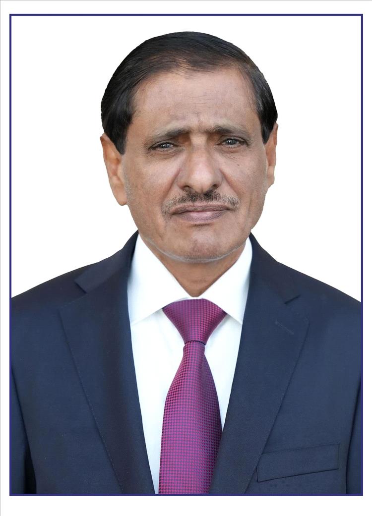 عضو مجلس القيادة الرئاسي البحسني يعزّي بوفاة السيد علي بن محمد الهدار ويشيد بإخلاصه في خدمة القضاء والمجتمع