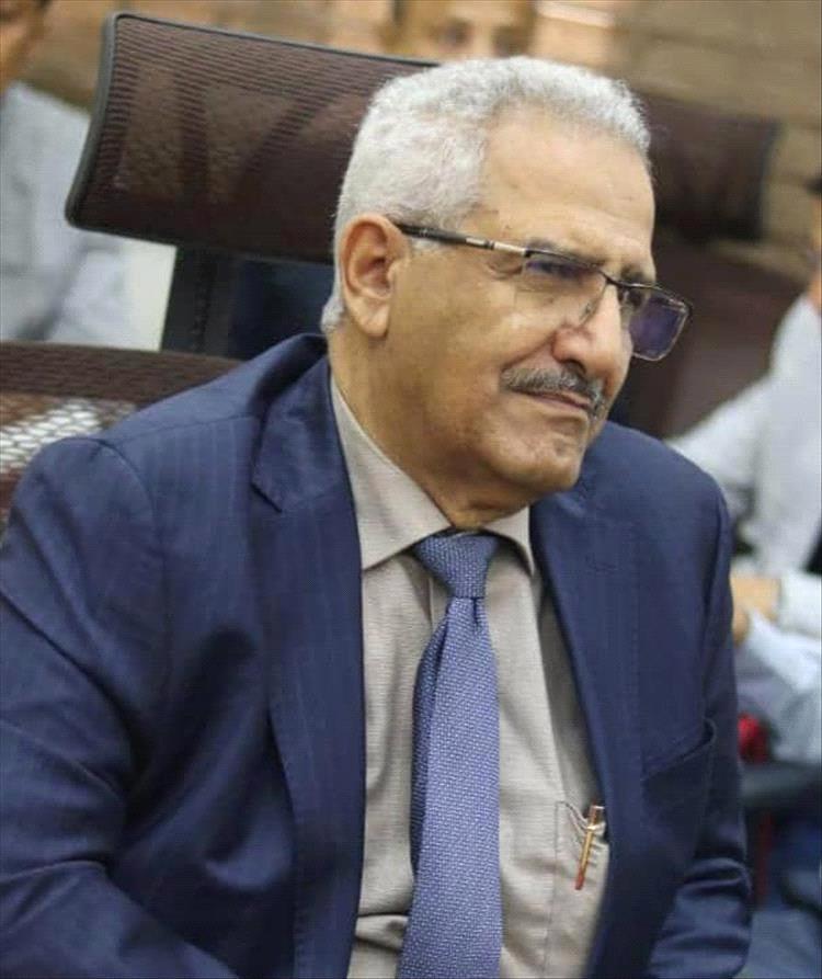 الدكتور الباكري يعزي الدكتور الخضر بوفاة حفيده