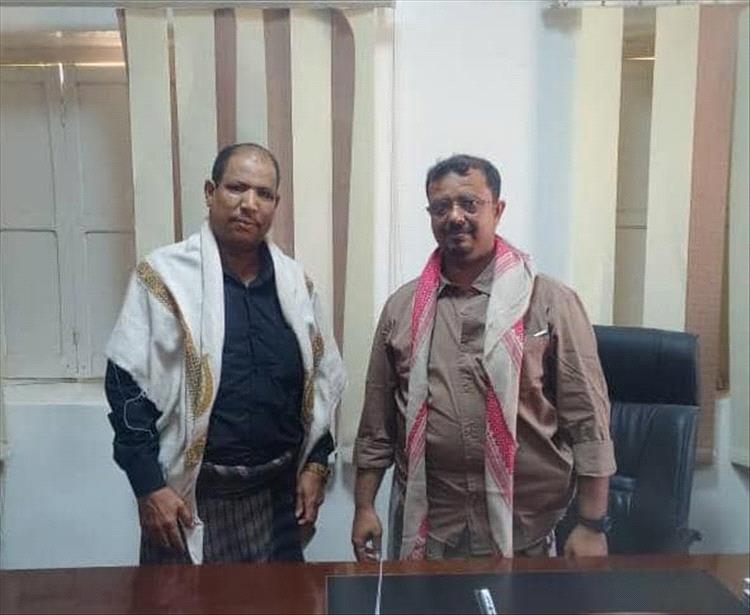 مندوب محافظة المهرة يزور مديرية سيحوت ويشيد بقيادتها الشابة