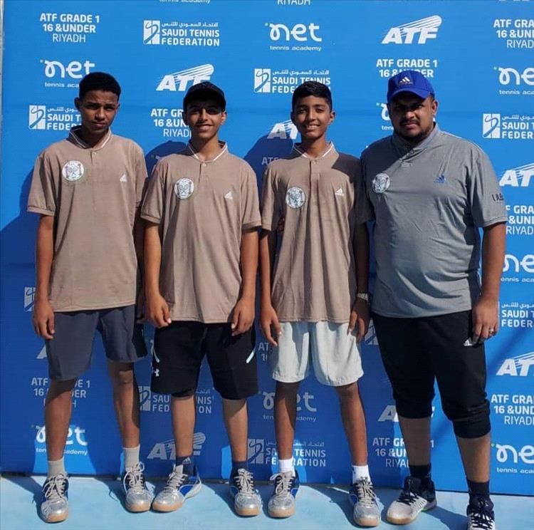 عودة لاعبي نادي التنس العدني من المشاركة في البطولة الاسيوية بجدة