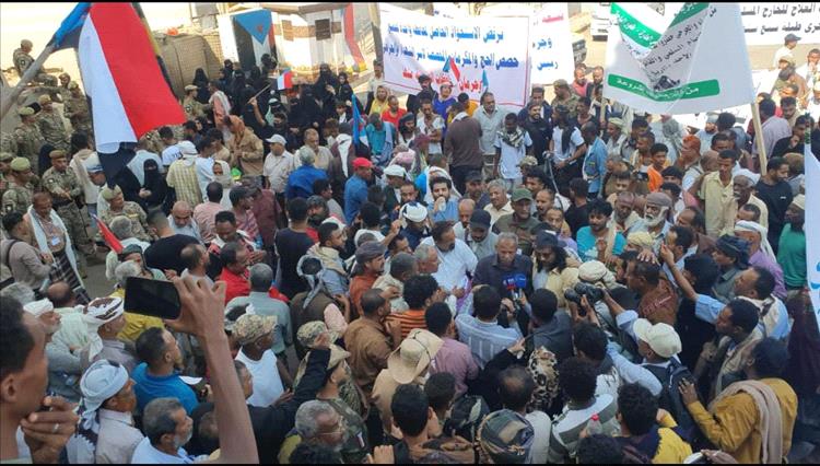 الهيئة التحضيرية لأسر الشهداء والجرحى تكشف تحريفاً في بيان الرئاسة وتنفي موافقتها على إنشاء هيئة الجرحى