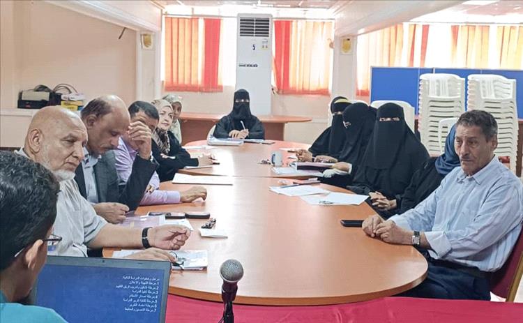 نحو تعليم طبي بمعايير دولية… كلية الطب عدن تعقد اجتماعًا موسعًا في إطار أسبوع الجودة